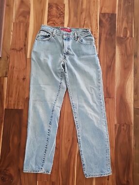 Levi's Classic Relaxed 550 Jeans in Light Blue Denim with Red Label